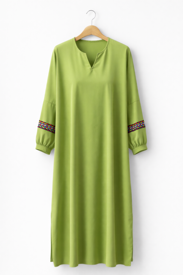 0665e126-dae7-41d5-9e51-7faf00467cfb Abaya Verte avec Sfifa Artisanale et Foulard